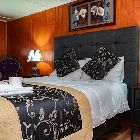 Hotel Forjadores Del Cabo De Hornos Пуерто-Вільямс Екстер'єр фото